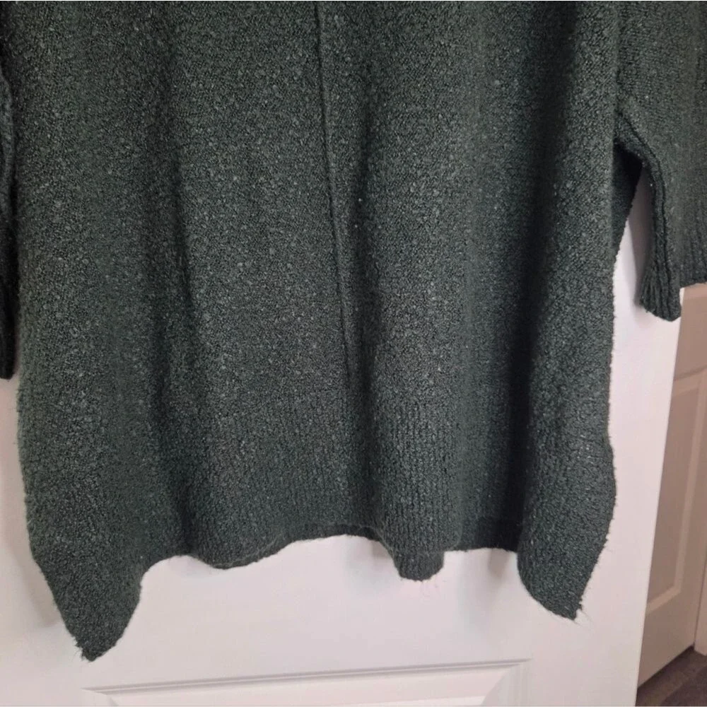 Wonderly Oversized Chunky Hunter Green Fuzzy Sweater - Picture 7 of 8